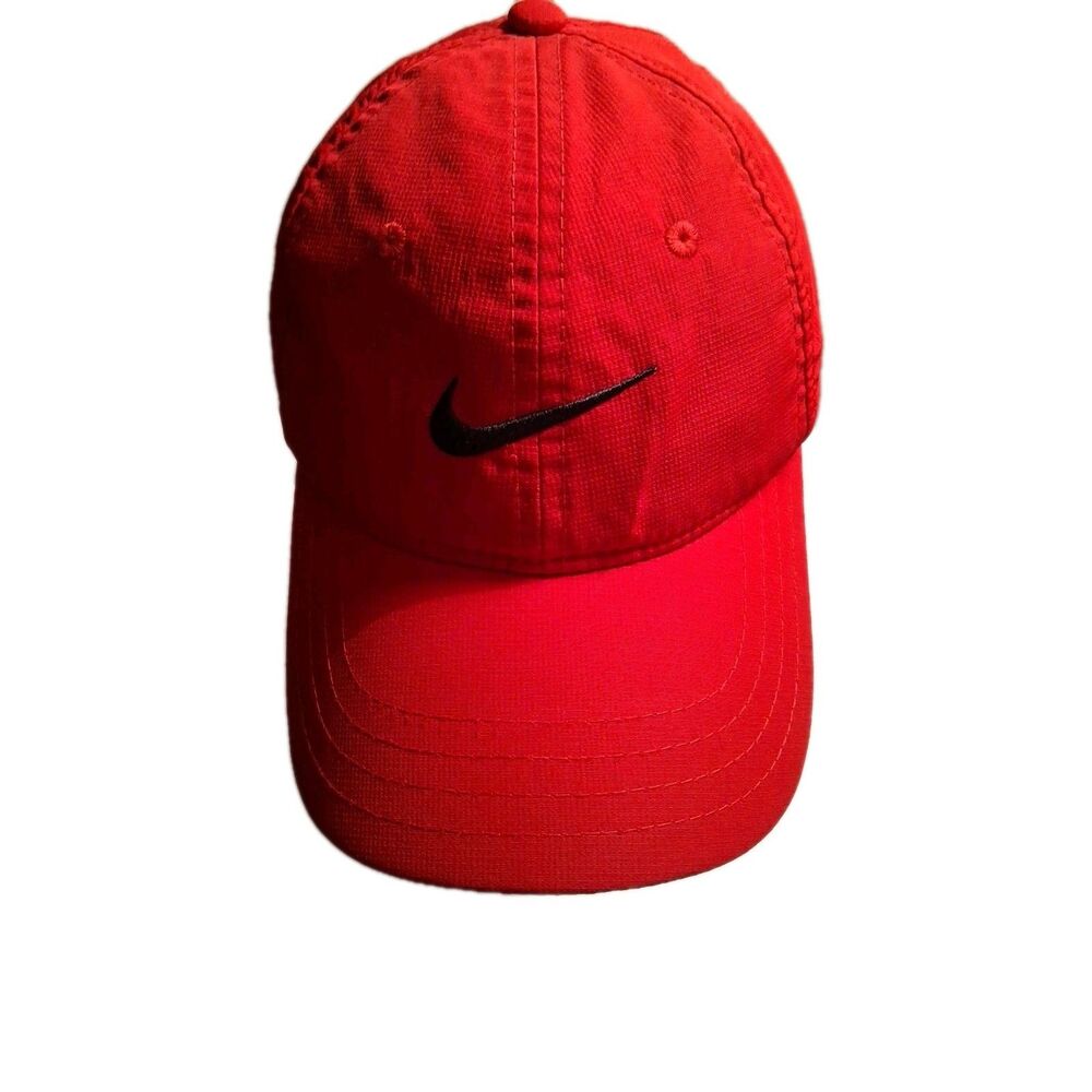 Nike Red Boys Age 4-7‎ Child Hat Cap Embroidered Logo StrapBack  lightweight